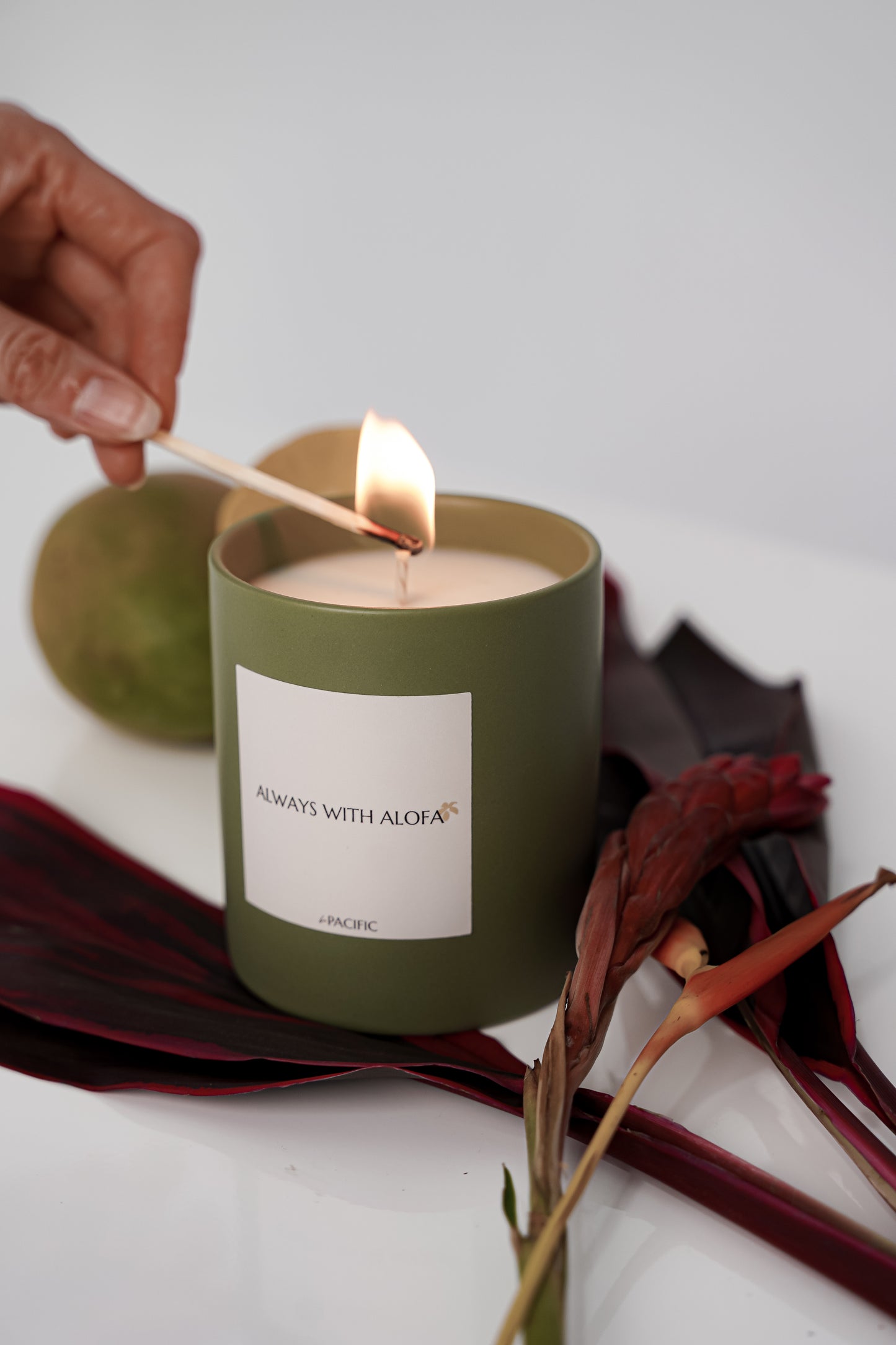 Pacific Touch Signature Candle